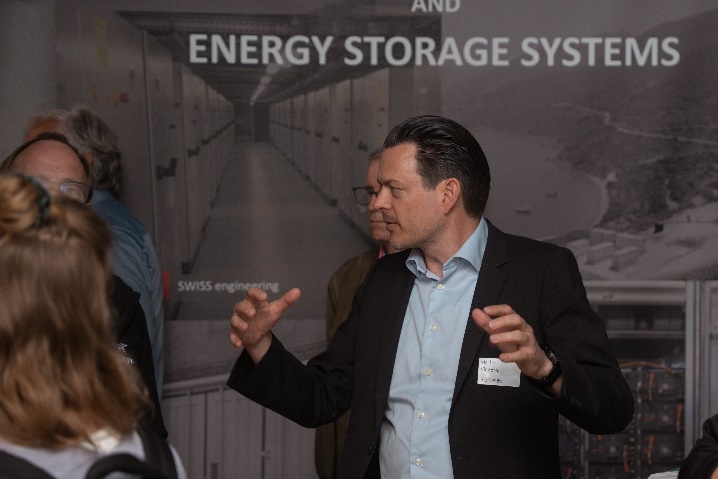 Martin Vinzens im Austausch über moderne Energie- und Speichersysteme