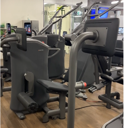 EGYM–Geräte für effizientes und gesundheitsorientiertes Training.